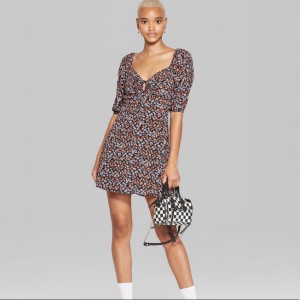 Floral puff sleeve mini dress